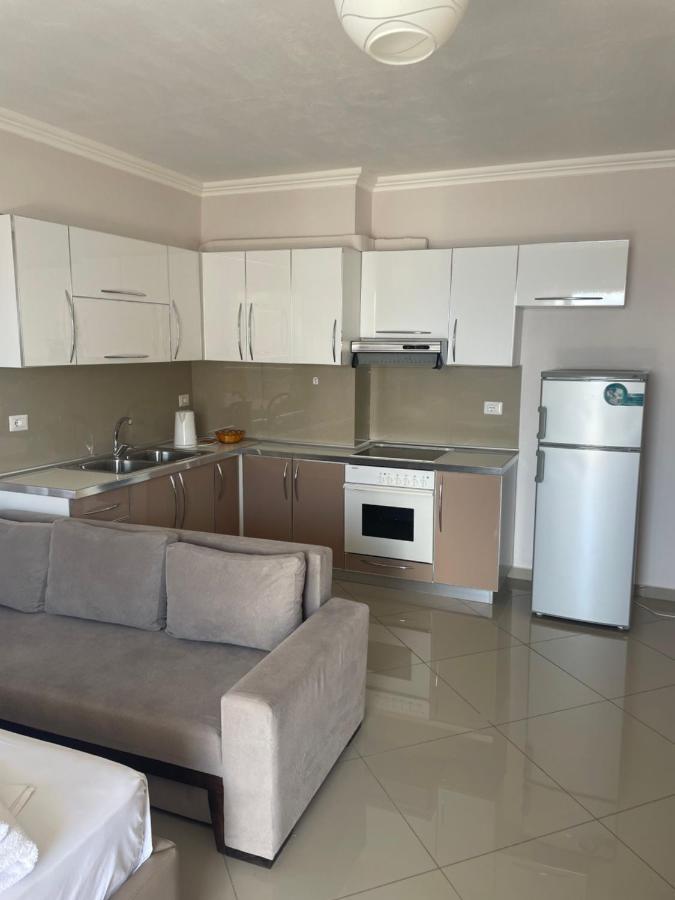 Xhulio Apartments Sarandë 외부 사진