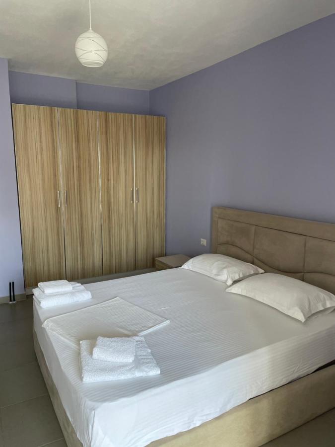Xhulio Apartments Sarandë 외부 사진
