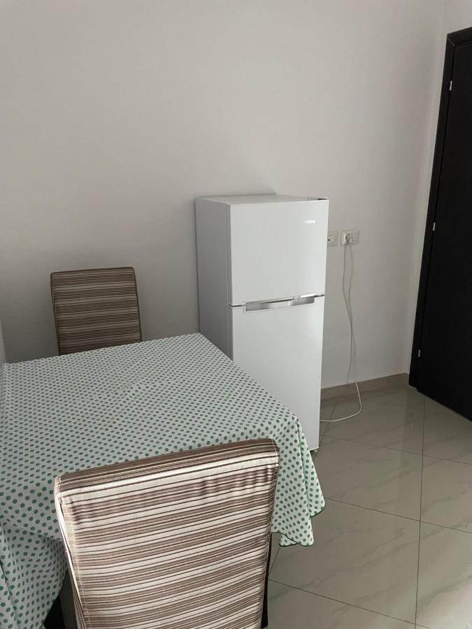 Xhulio Apartments Sarandë 외부 사진