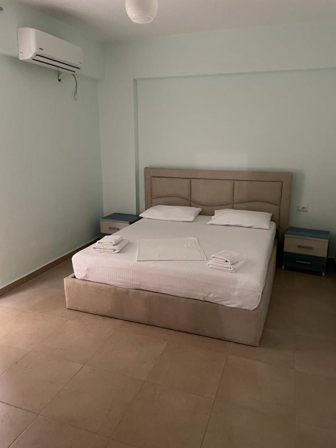 Xhulio Apartments Sarandë 외부 사진