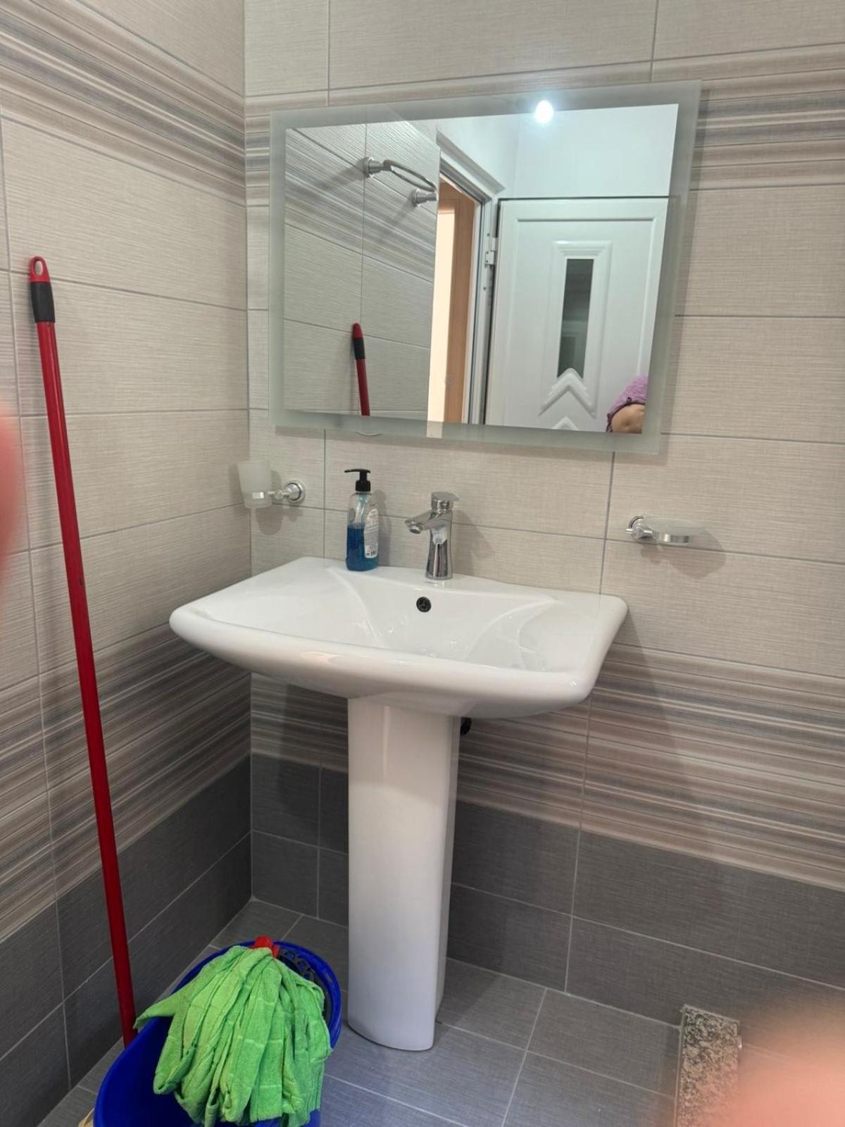 Xhulio Apartments Sarandë 외부 사진