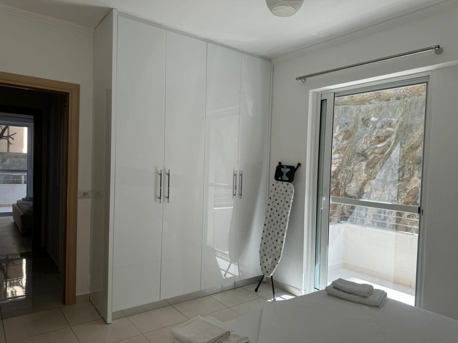 Xhulio Apartments Sarandë 외부 사진